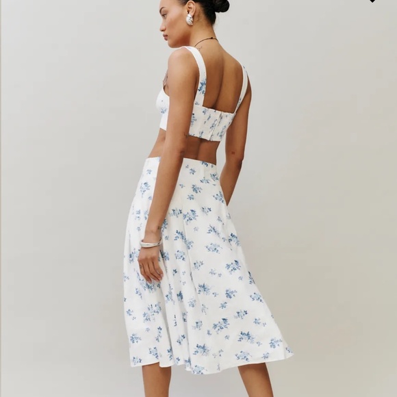 Reformation linen 2 piece - Picture 3 of 3